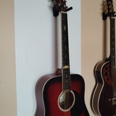 Oakman acoustic guitar