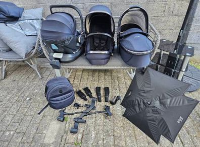 Egg 2 Luxury Special Edition Travel System in Cobalt (Navy)
