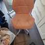 swivel chair Image 2