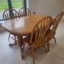 Extendable kitchen table and 4 chairs Image 2