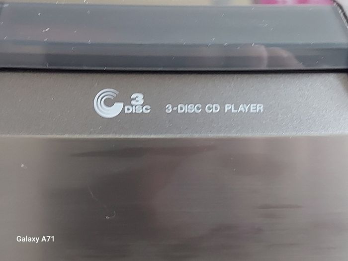 PIONEER Stereo CD Cassette DECK Receiver, Model XR-P470C, 3 CD, Dual Tape and Radio and AUX in very good cosmetic condition