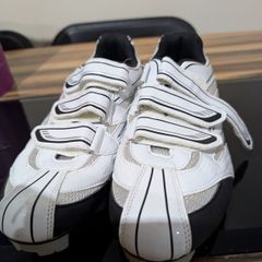 Near brand new cycling shoes UK 9