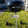 Weber 47 cm Compact Kettle BBQ Black Image 3