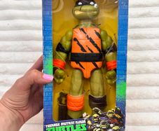 Teenage Mutant Ninja Turtles TMNT Totally Turtles Mutant XL Michelangelo Action Figure approx. 27 cm. Damaged Box Please see photos