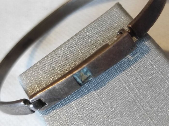 Vintage AJ sterling silver bangle