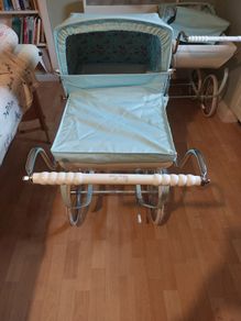 Silvercross Dolls Pram
