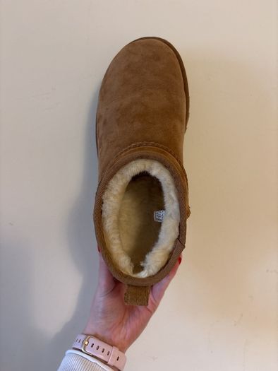 Single ugg boot