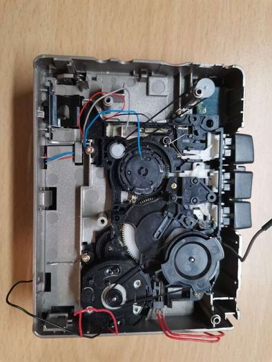 Sanyo TRC-1148 Cassette Player Walkman Recorder