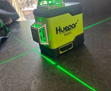 Heupar cross line laser level