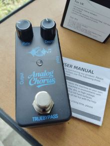 mini analogue chorus pedal