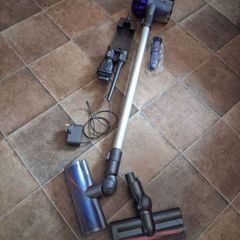 Dyson V6, fully serviced, new battery.