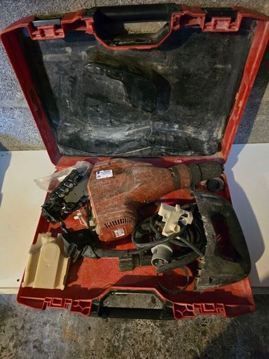 TE 700-AVR SDS-Max demolition hammer