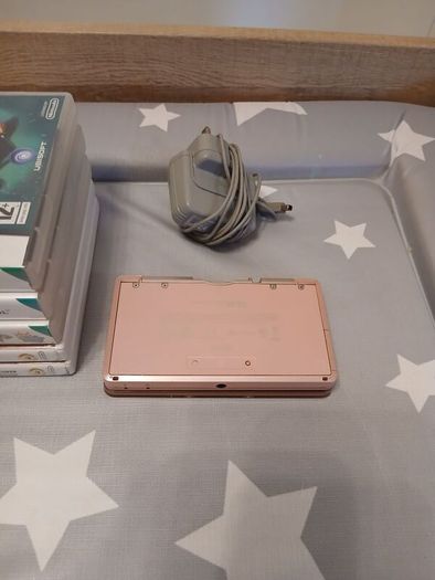 Nintendo 3DS Pearl Pink Console Bundle + Charger, Travel Case & 6 Classic Games!