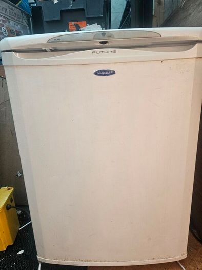 undercounter fridge