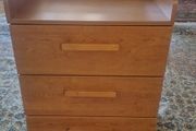 Chest of drawers on wheels