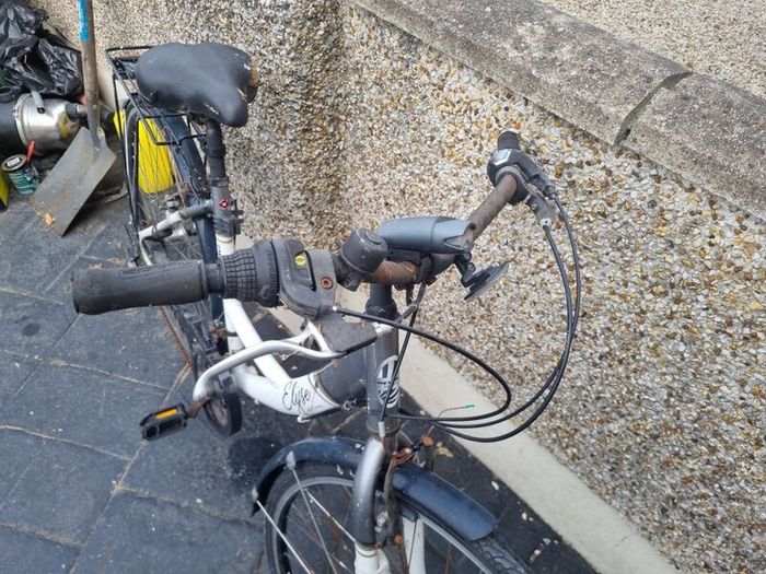 bike  needs fixing