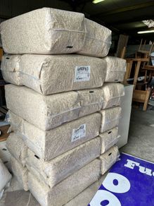 17 bales of Canapulo Grosso coarse hemp shiv