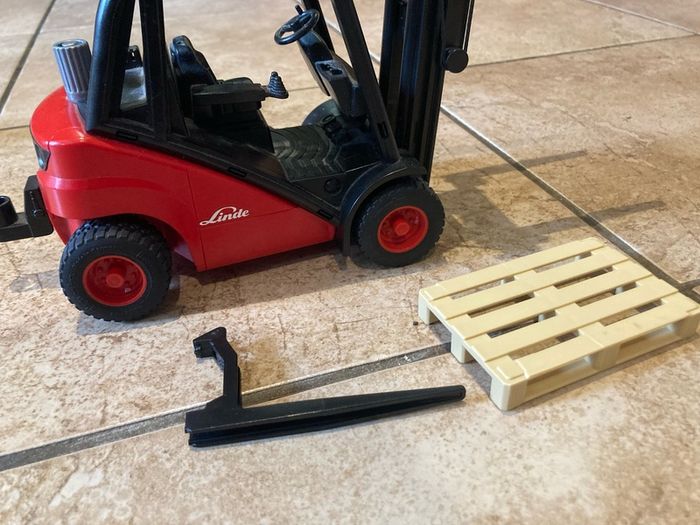 Forklift truck