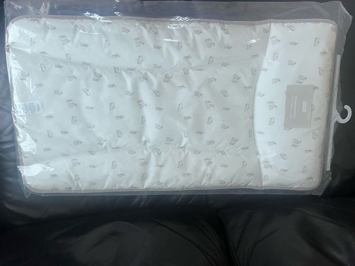 New changing mat mamas and papas