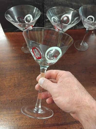 4 Delpihi Martini Glasses