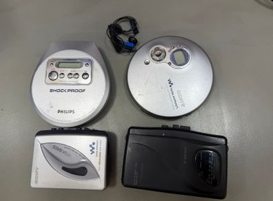 2 x walkman  and 2 x Discman