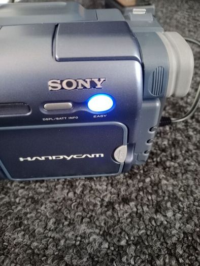 Sony Video Hi 8 Handycam with Original accessories