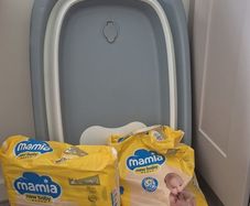 Baby bath and size 2 nappies