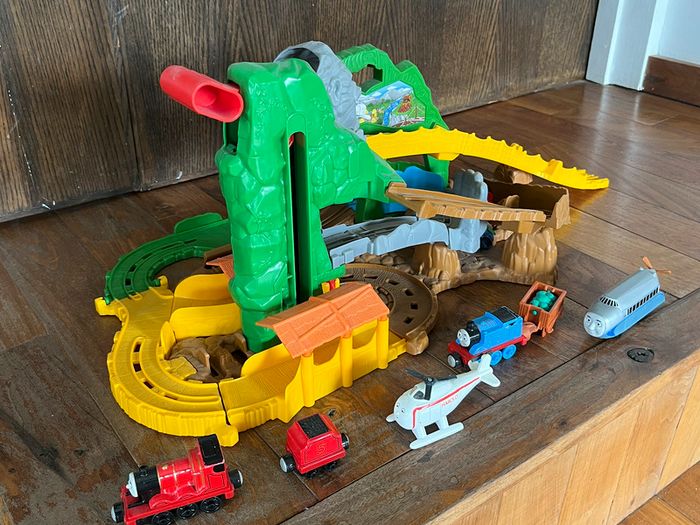 Fisher-Price Thomas the Train Take-n-Play Jungle Quest