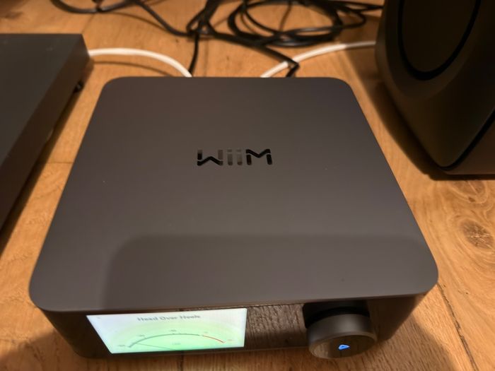 KEF R3 Meta Speakers, KC62 Subwoofer, WiiM Amp Ultra & S3 Stands