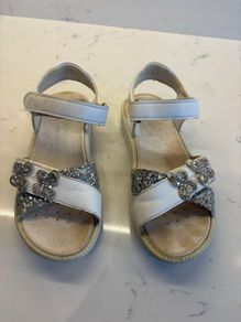 kids sandals