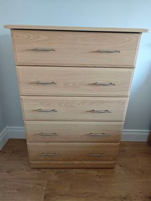 Chest of drawers