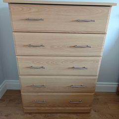 Chest of drawers