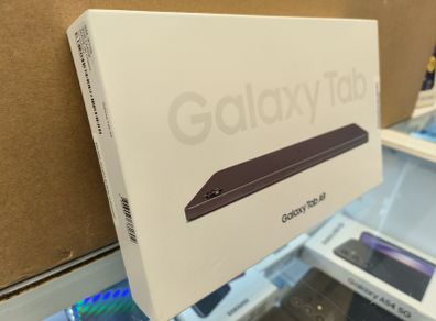 Samsung Galaxy Tab A9 9th Gen 64GB/4GB 8.7 inches WiFi Tablet - Graphite