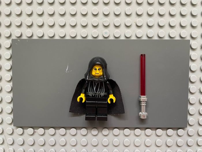 lego Star Wars sw0041 Emperor Palpatine minifigure - Yellow Head, Yellow Hands