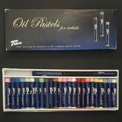 Filia Oil Pastels for artists. High quality oil pastels in 24 colours and 2 white.