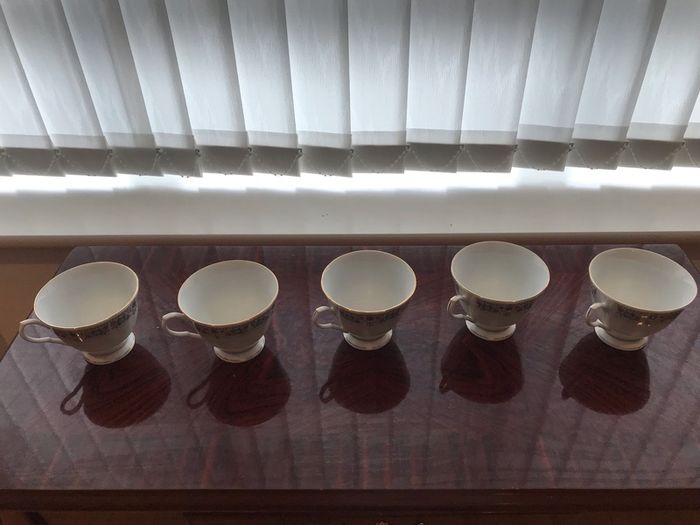 5 stamped china tea cups floral pattern and gold  guided cup