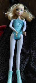 Disney Ice skating Elsa (mr 153)