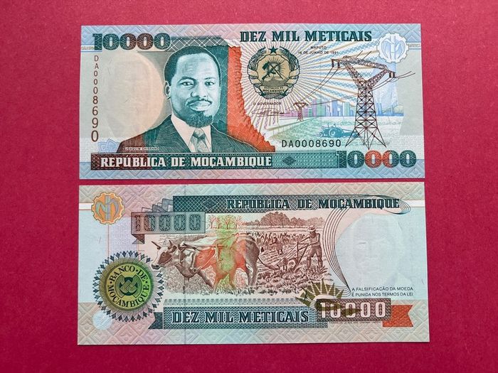Mozambique   10,000  Meticais  1991  ( Uncirculated )