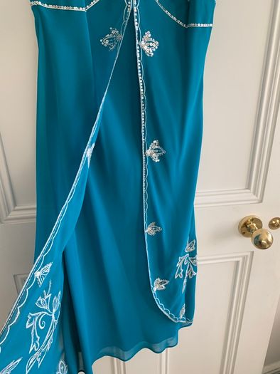 Treat Yourself! Brand New Ladies Clothes, Shoes, Jewellery, Paintings/Prints, Books, Health & Beauty!