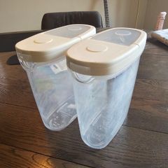 two 500ml containers