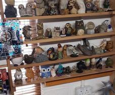 Bird figurines