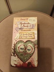 ladies cosy  socks with grip x 2