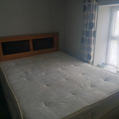 King size bed