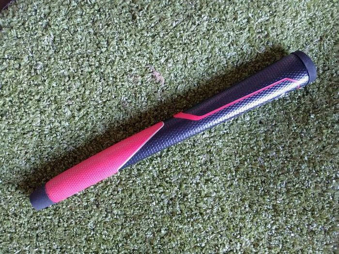 TaylorMade putter standard pistol grip
