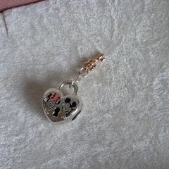 Pandora Disney Mickey Mouse&Minnie Mouse padlock heart charm with a cute dangling key 14k gold plated perfect condition