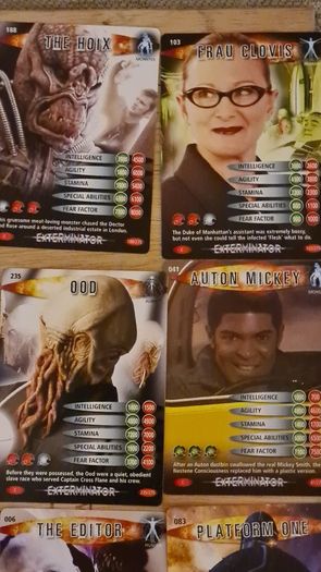 Dr Who Battles In Time Cards X 16.. In Good Condition.
