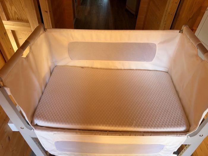 snuzpod 3 / next to me cot
