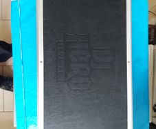 DJ HERO Renegade for WII, in excellent like new condition