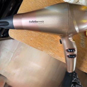 hairdryer