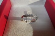 18ct White Gold Diamond Ring
